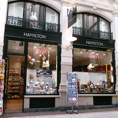 Hamilton tobacco gifts | Passage 9 | Den Haag